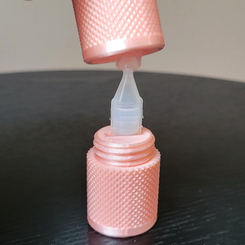 Znet3D Eye Drop Vial Holder & Pocket Carry Case - Holds One (1) Single-Use Eye Drop Vial - Great for carring in Pocket, Purse/Clutch, School Bag - (Silk Pink) - Image 5
